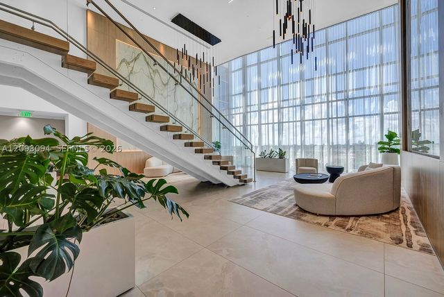 220 Lake Shore Dr 1512, West Palm Beach, FL 33403