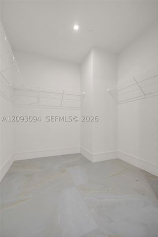 220 Lake Shore Dr 1512, West Palm Beach, FL 33403