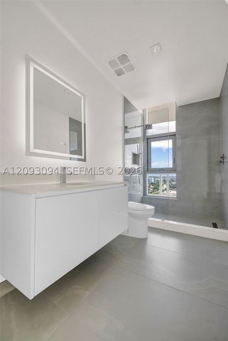 220 Lake Shore Dr 1512, West Palm Beach, FL 33403