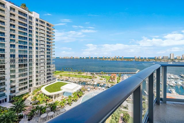 220 Lake Shore Dr 1512, West Palm Beach, FL 33403