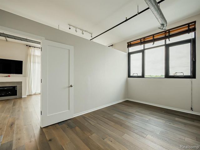 100 N Center Street 401, Royal Oak, MI 48067