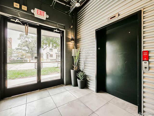 100 N Center Street 401, Royal Oak, MI 48067