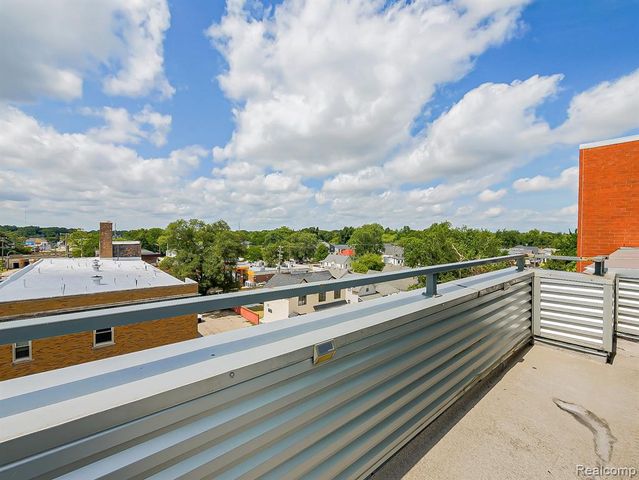 100 N Center Street 401, Royal Oak, MI 48067
