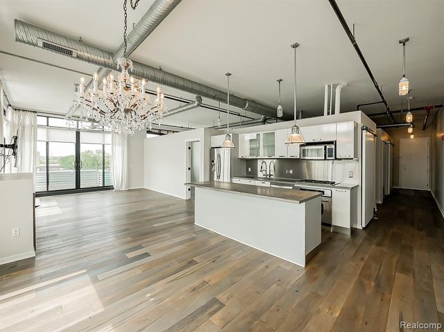 100 N Center Street 401, Royal Oak, MI 48067