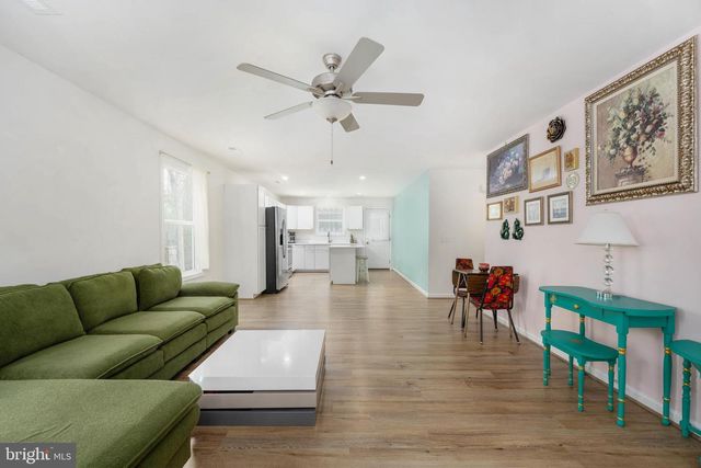 218 SHOREWOOD DR, Colonial Beach, VA 22443