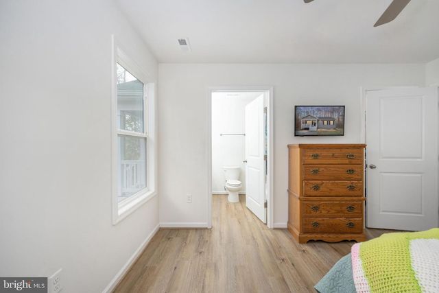 218 SHOREWOOD DR, Colonial Beach, VA 22443