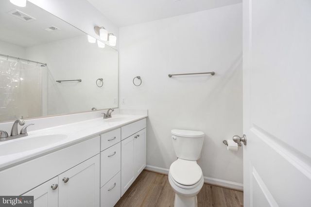 218 SHOREWOOD DR, Colonial Beach, VA 22443