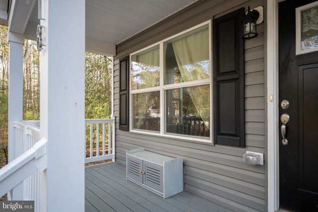 218 SHOREWOOD DR, Colonial Beach, VA 22443