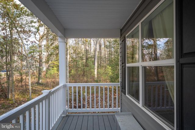 218 SHOREWOOD DR, Colonial Beach, VA 22443