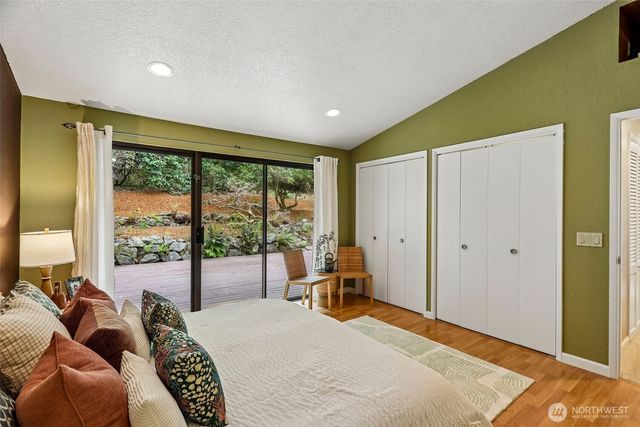 582 North Shore Blvd, Fox Island, WA 98333
