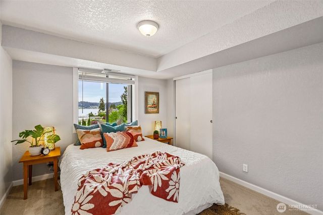 582 North Shore Blvd, Fox Island, WA 98333