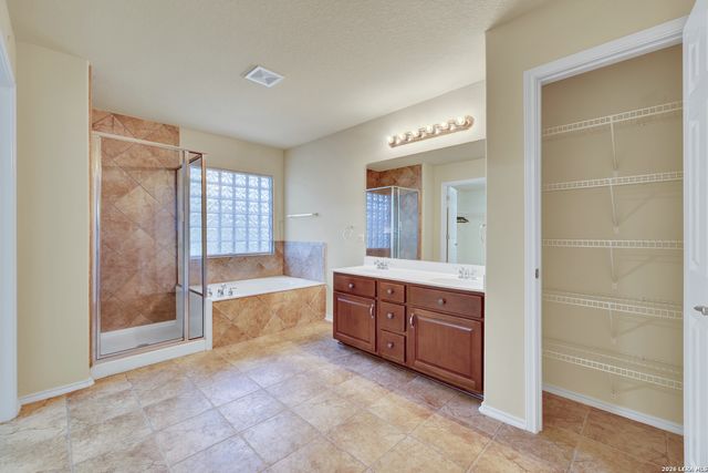 2541 Crusader Bend, Schertz, TX 78108