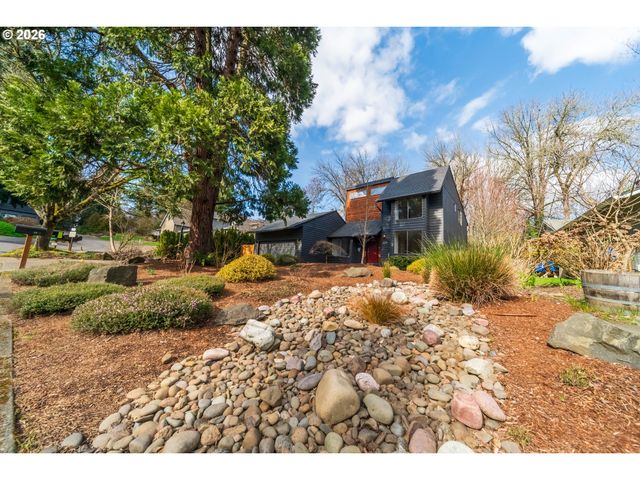 2235 Sw MARIGOLD St, Portland, OR 97219