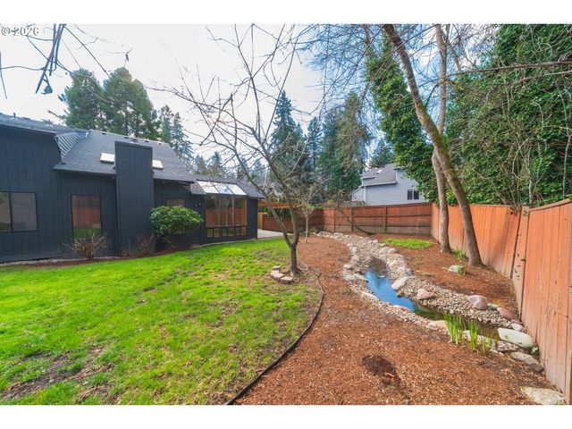2235 Sw MARIGOLD St, Portland, OR 97219