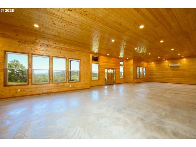 1757 RIDDLE BY PASS Rd, Riddle, OR 97469