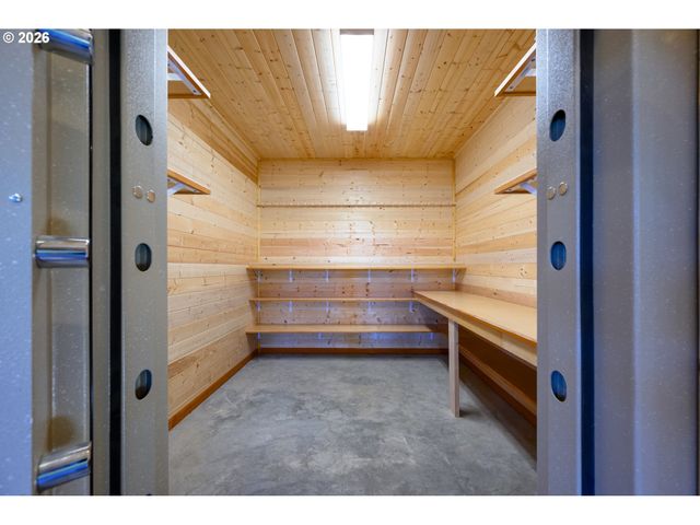 1757 RIDDLE BY PASS Rd, Riddle, OR 97469