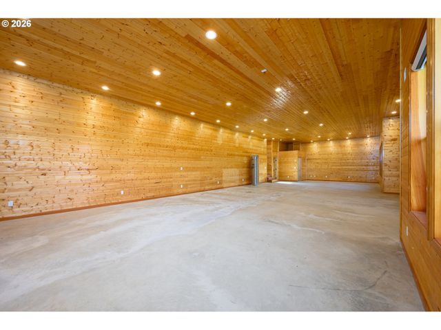 1757 RIDDLE BY PASS Rd, Riddle, OR 97469