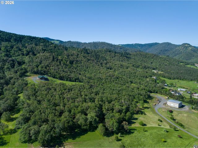 1757 RIDDLE BY PASS Rd, Riddle, OR 97469