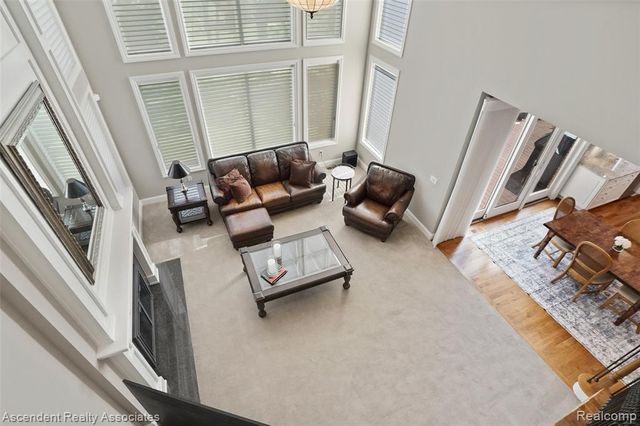 734 Wellington Circle, Rochester Hills, MI 48309