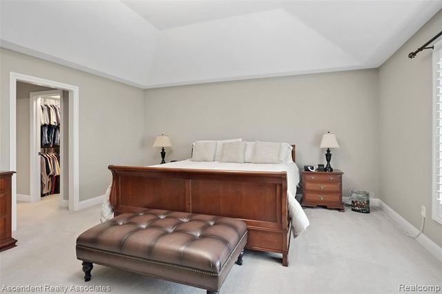 734 Wellington Circle, Rochester Hills, MI 48309