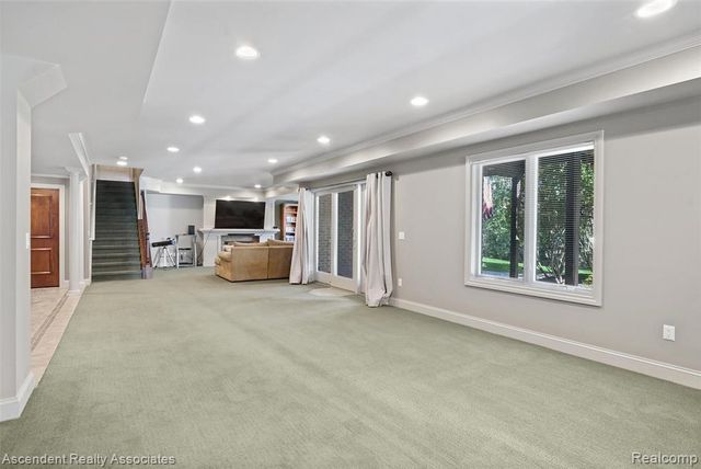 734 Wellington Circle, Rochester Hills, MI 48309