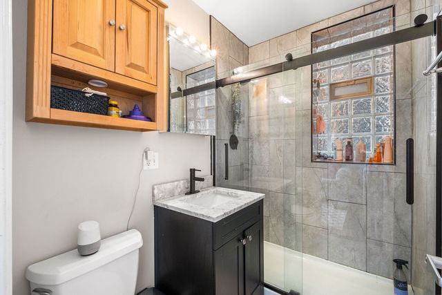 536 W Belmont Avenue 2S, Chicago, IL 60657