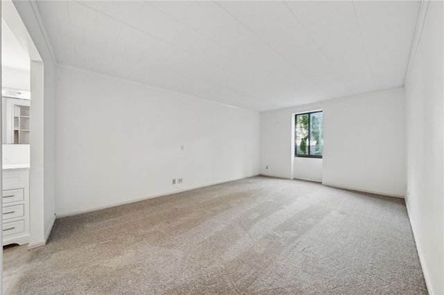 201 Grant St 108, Sewickley, PA 15143