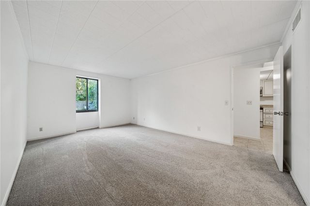 201 Grant St 108, Sewickley, PA 15143
