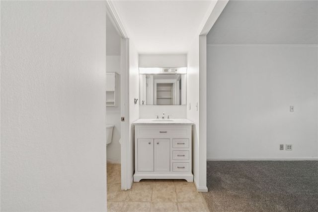 201 Grant St 108, Sewickley, PA 15143