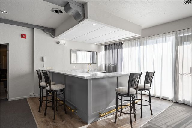 201 Grant St 108, Sewickley, PA 15143