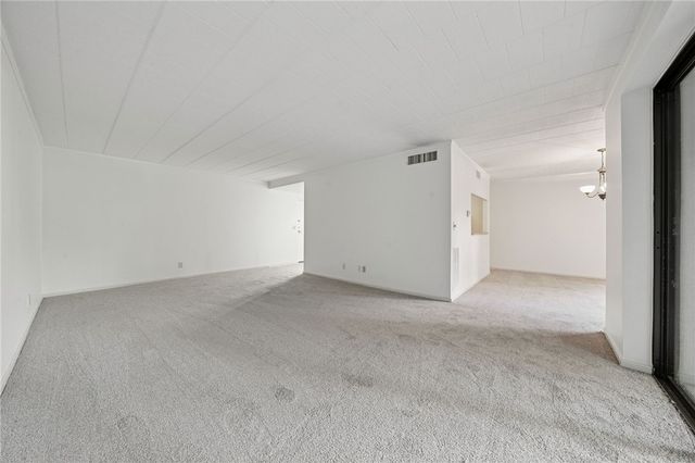 201 Grant St 108, Sewickley, PA 15143