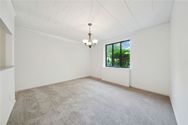 201 Grant St 108, Sewickley, PA 15143