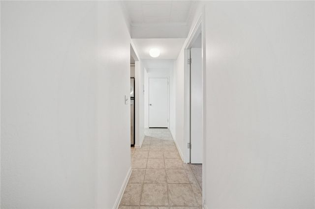 201 Grant St 108, Sewickley, PA 15143