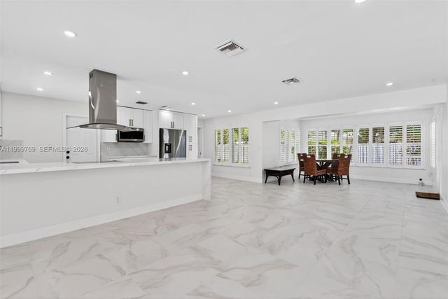 4010 NE 22nd Ave 4010, Lighthouse Point, FL 33064