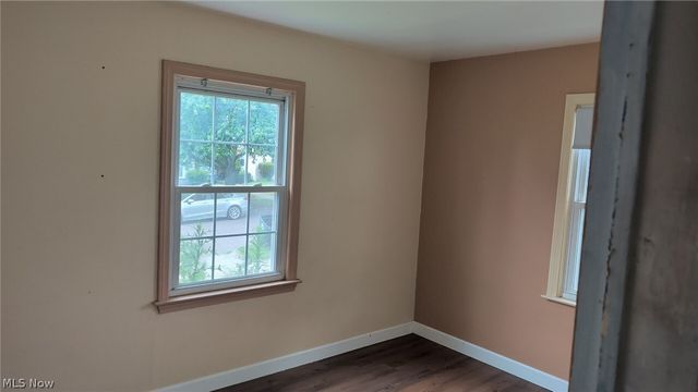 1663 Highview Avenue, Akron, OH 44301