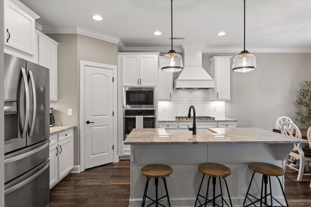 1297 Baldwin Field Circle, Hixson, TN 37343