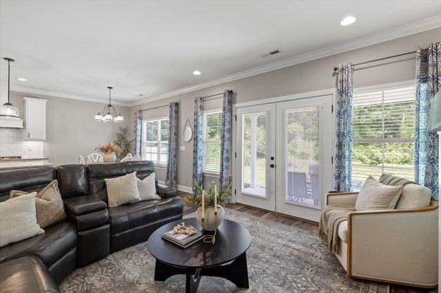 1297 Baldwin Field Circle, Hixson, TN 37343