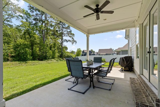 1297 Baldwin Field Circle, Hixson, TN 37343