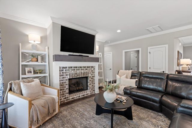 1297 Baldwin Field Circle, Hixson, TN 37343