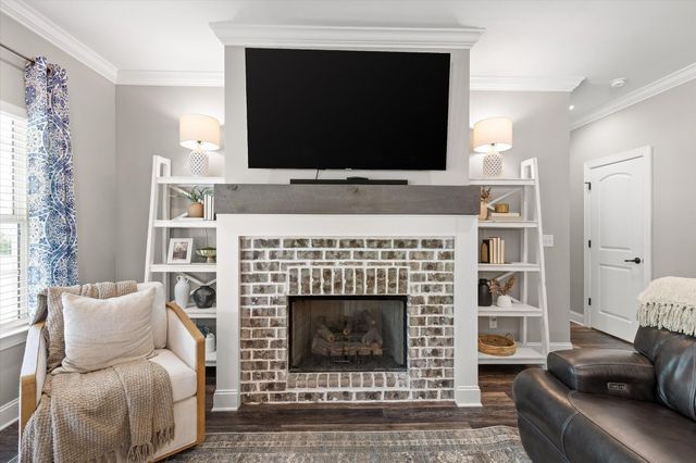1297 Baldwin Field Circle, Hixson, TN 37343