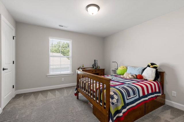 1297 Baldwin Field Circle, Hixson, TN 37343