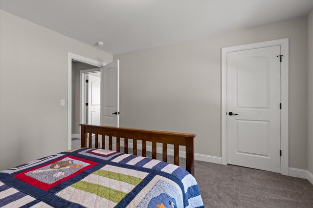 1297 Baldwin Field Circle, Hixson, TN 37343