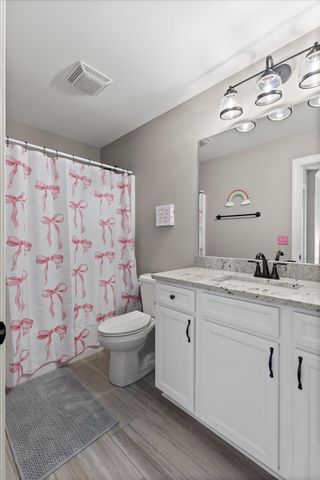 1297 Baldwin Field Circle, Hixson, TN 37343
