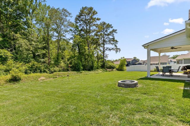 1297 Baldwin Field Circle, Hixson, TN 37343