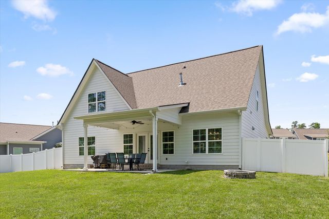 1297 Baldwin Field Circle, Hixson, TN 37343