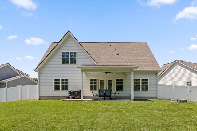 1297 Baldwin Field Circle, Hixson, TN 37343