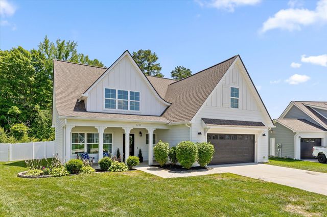 1297 Baldwin Field Circle, Hixson, TN 37343