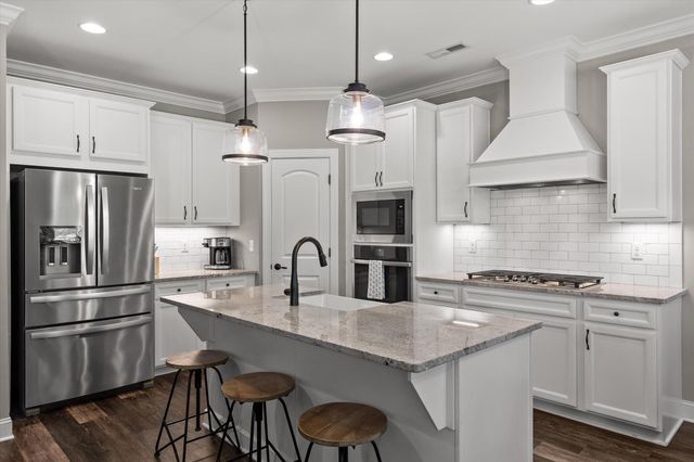 1297 Baldwin Field Circle, Hixson, TN 37343