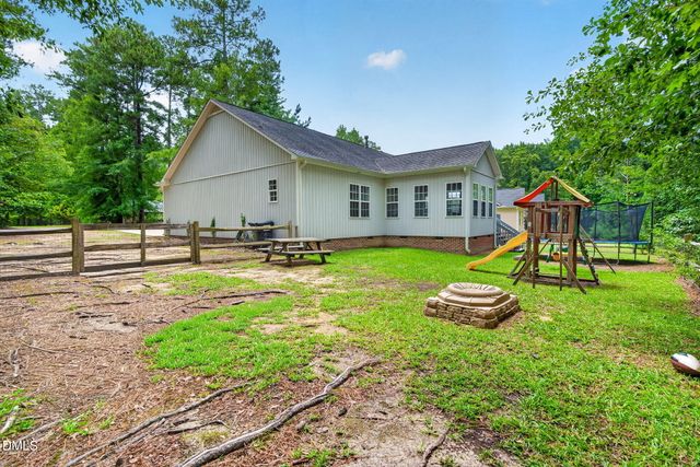 8012 Royal Drive, Sanford, NC 27332
