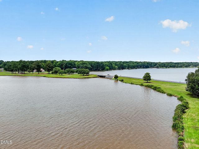 8012 Royal Drive, Sanford, NC 27332